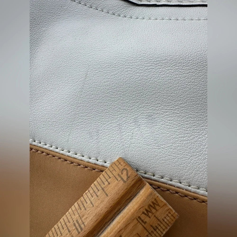 COACH Authentic Old Money Leather Rugby Duffle Bucket White Camel Purse F-13357
